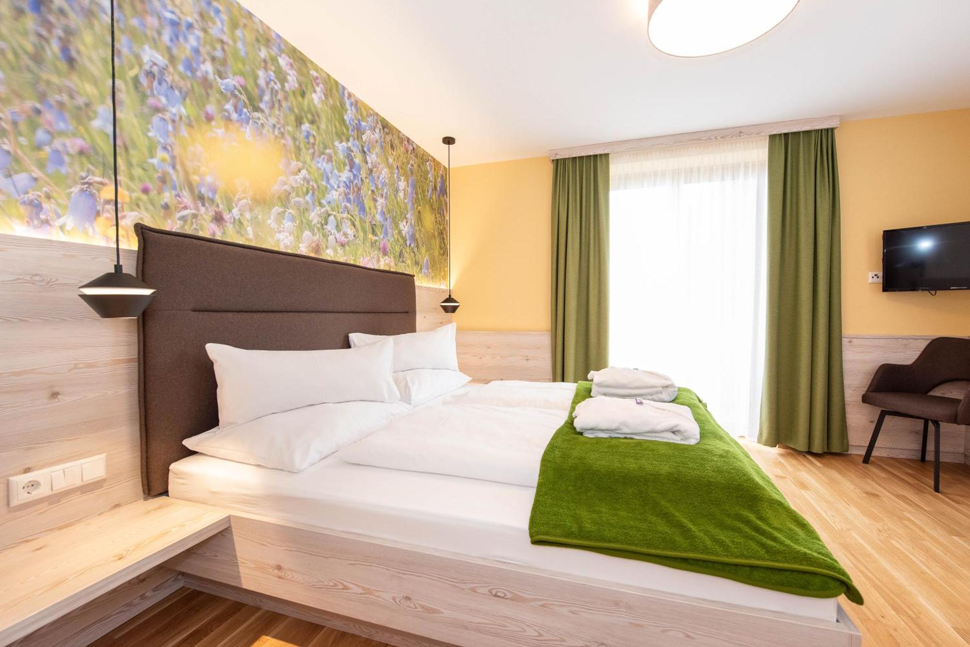 Hotel Der Almblick à Strallegg Extérieur photo