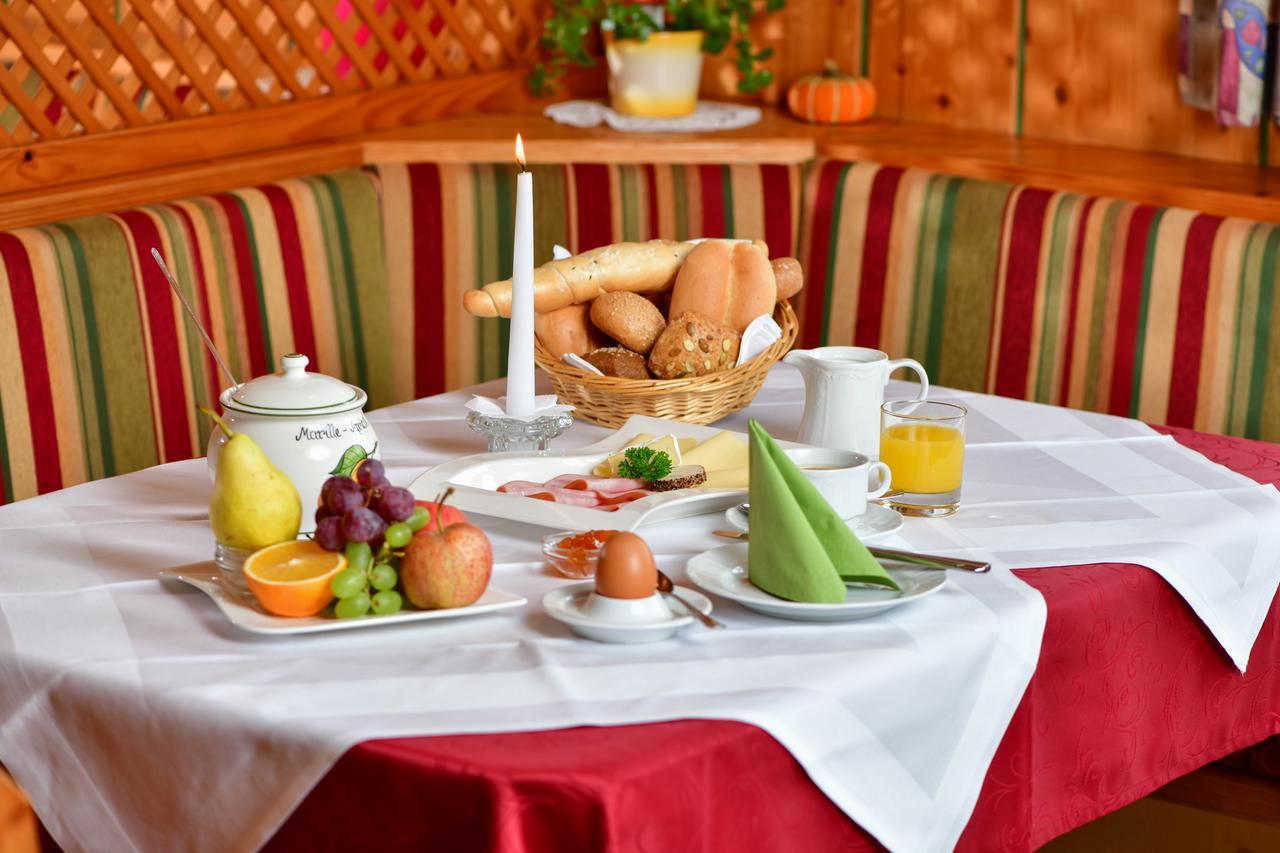 Hotel Der Almblick à Strallegg Extérieur photo